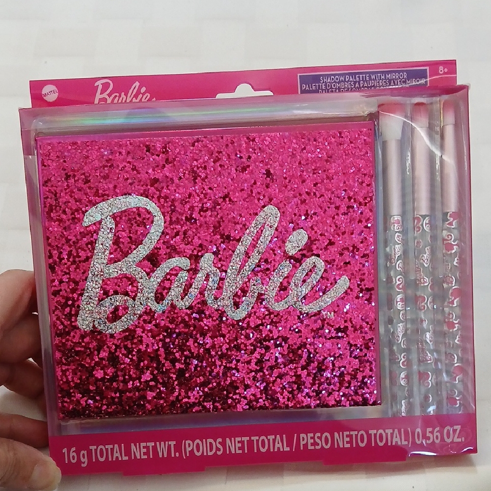 Barbie Pink Eyeshadow Pallet w/Mirror, Brushes